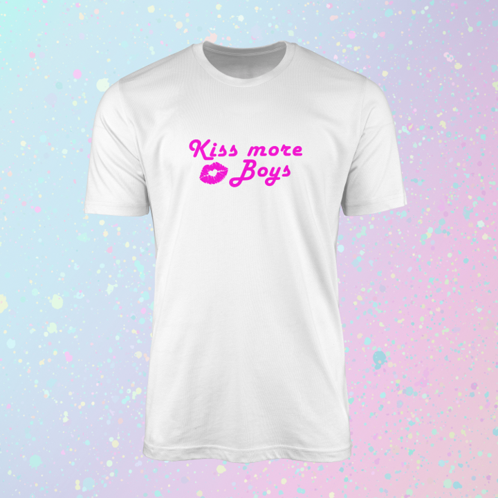 Kiss more boys T-Shirt
